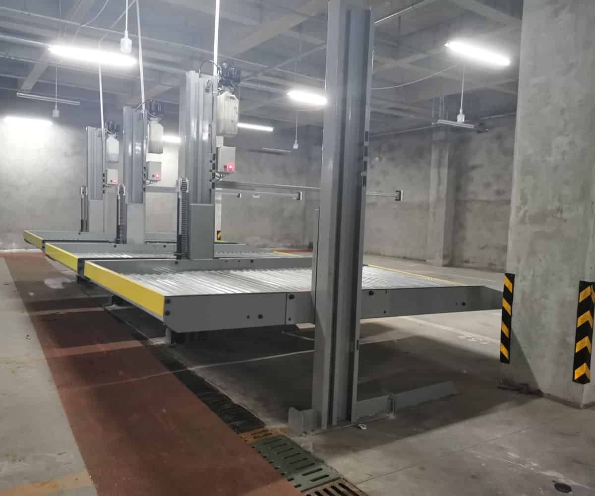 榮昌四柱升降式立體車庫停車設(shè)備短租